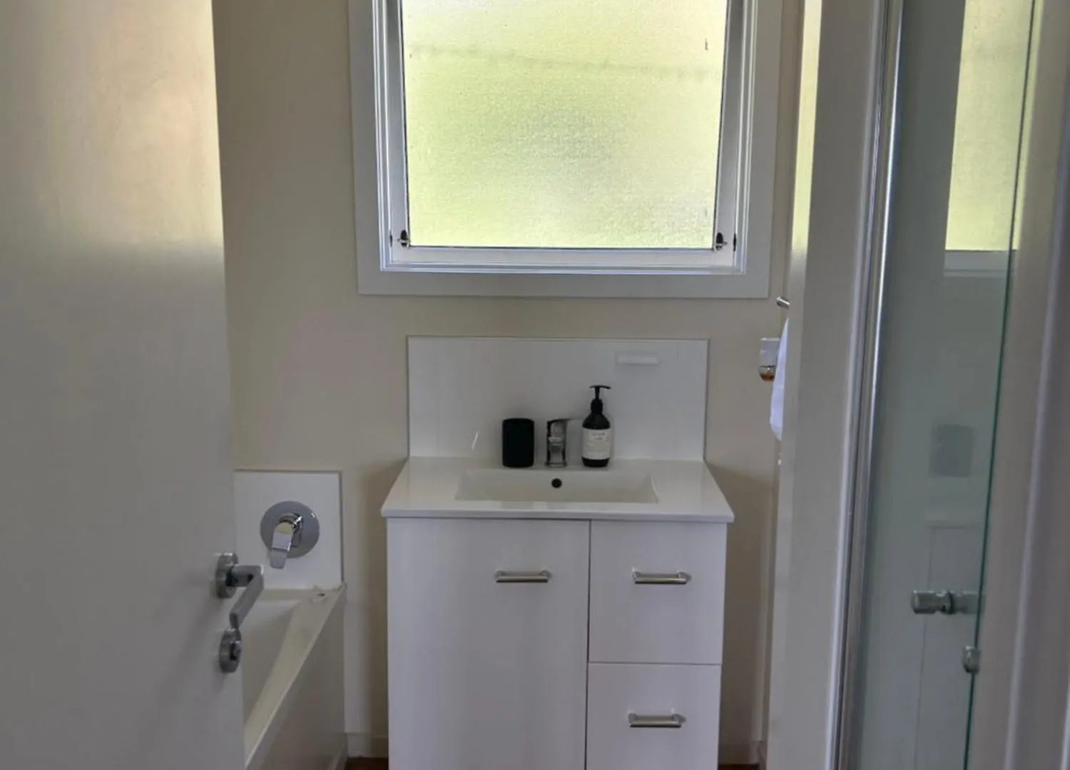 Rotorua Lakes Cottage 0*,