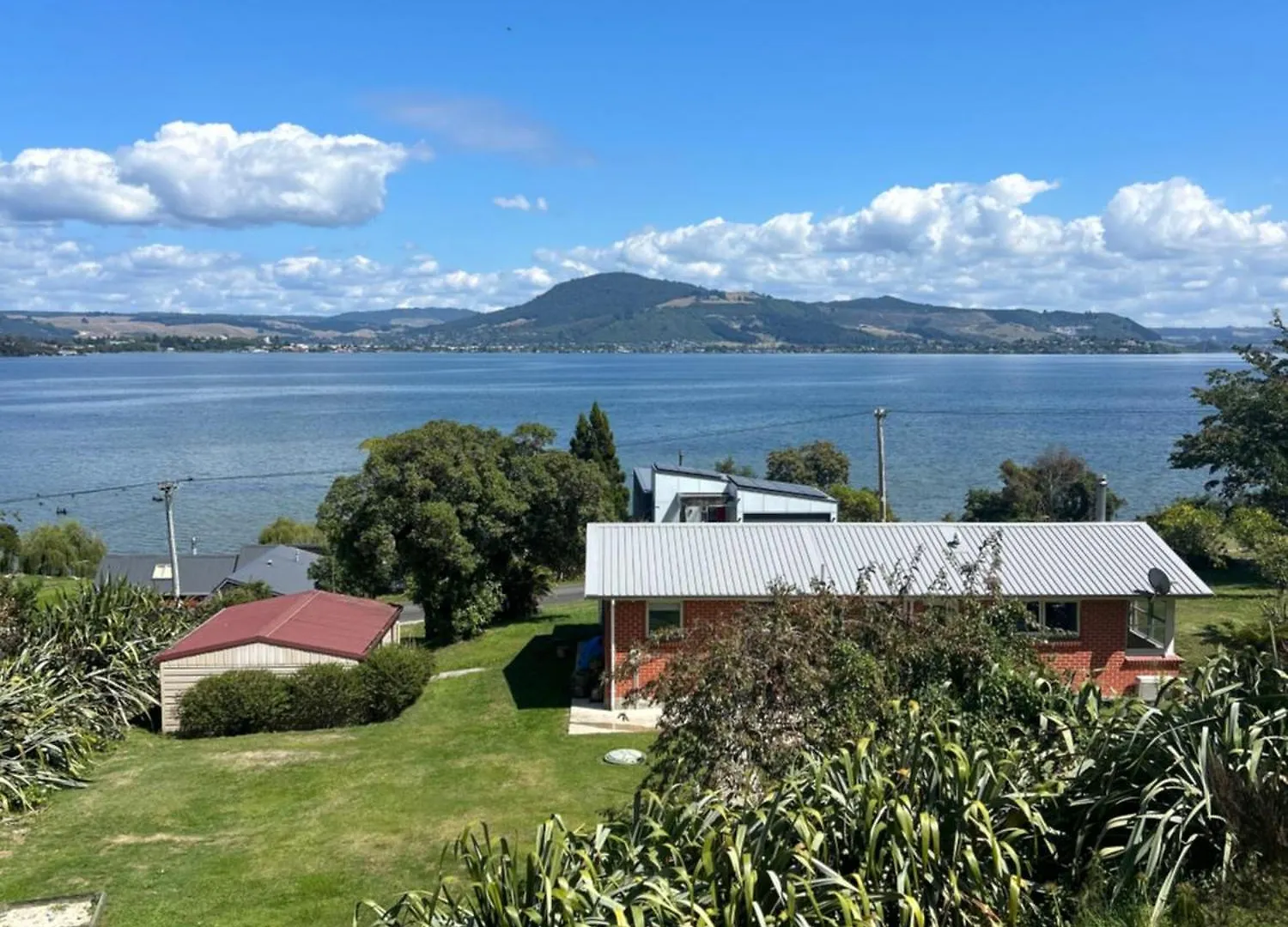 Rotorua Lakes Cottage